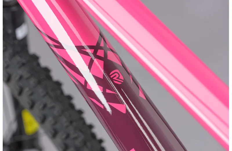 Ridgeback Terrain 2 Open Frame Mountain Bike in Pink-10